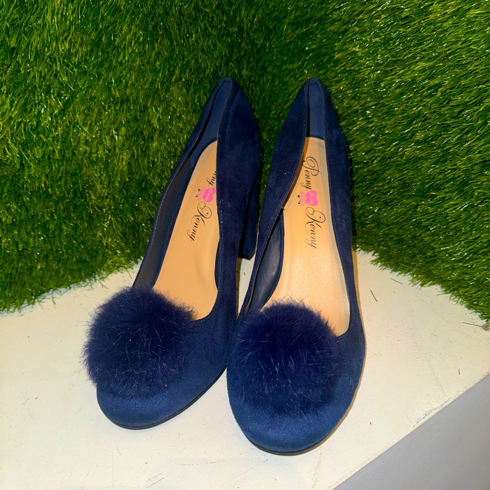 Penny Loves Kenny Navy Pump, gently worn